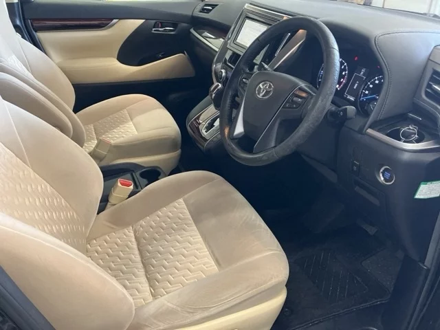 Toyota Vellfire  с аукциона в Японии