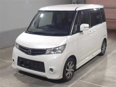 NISSAN ROOX
