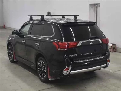 MITSUBISHI OUTLANDER PHEV
