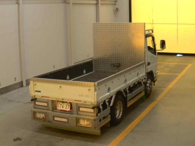 Mitsubishi Fuso Canter  с аукциона в Японии