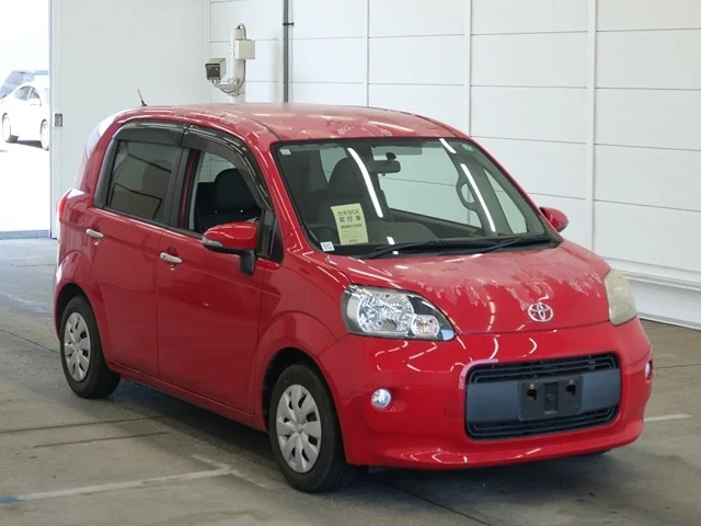 Toyota Porte  с аукциона в Японии