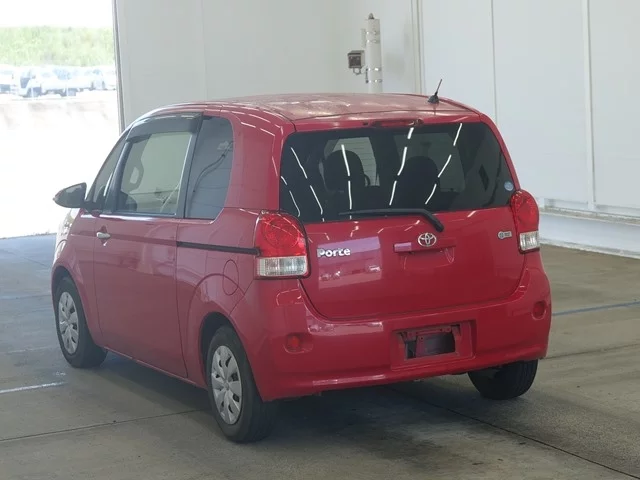 Toyota Porte  с аукциона в Японии