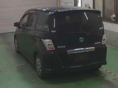 Honda Freed Spike