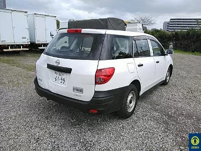 Nissan AD VAN