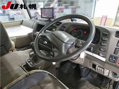 MITSUBISHI FUSO ROSA