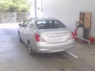 Nissan TIIDA LATIO