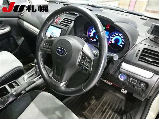 Subaru XV  с аукциона в Японии