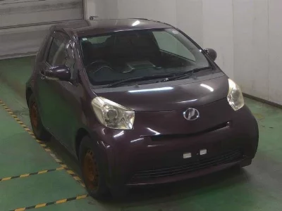 Toyota iQ