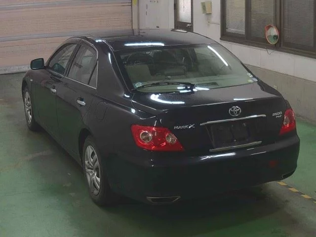 Toyota Mark X  с аукциона в Японии