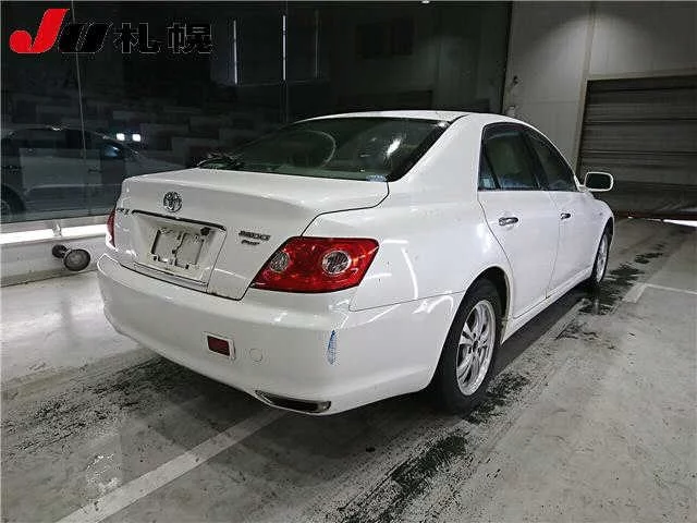 Toyota Mark X  с аукциона в Японии