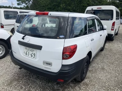 MITSUBISHI LANCER CARGO
