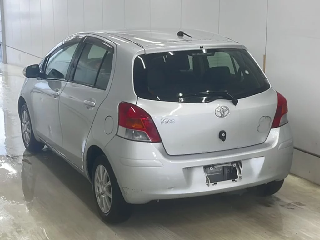 Nissan Fuga  с аукциона в Японии