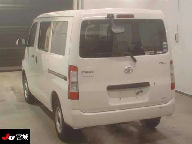 Toyota TownAce  с аукциона в Японии