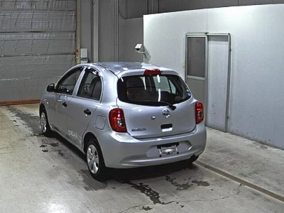 Nissan March