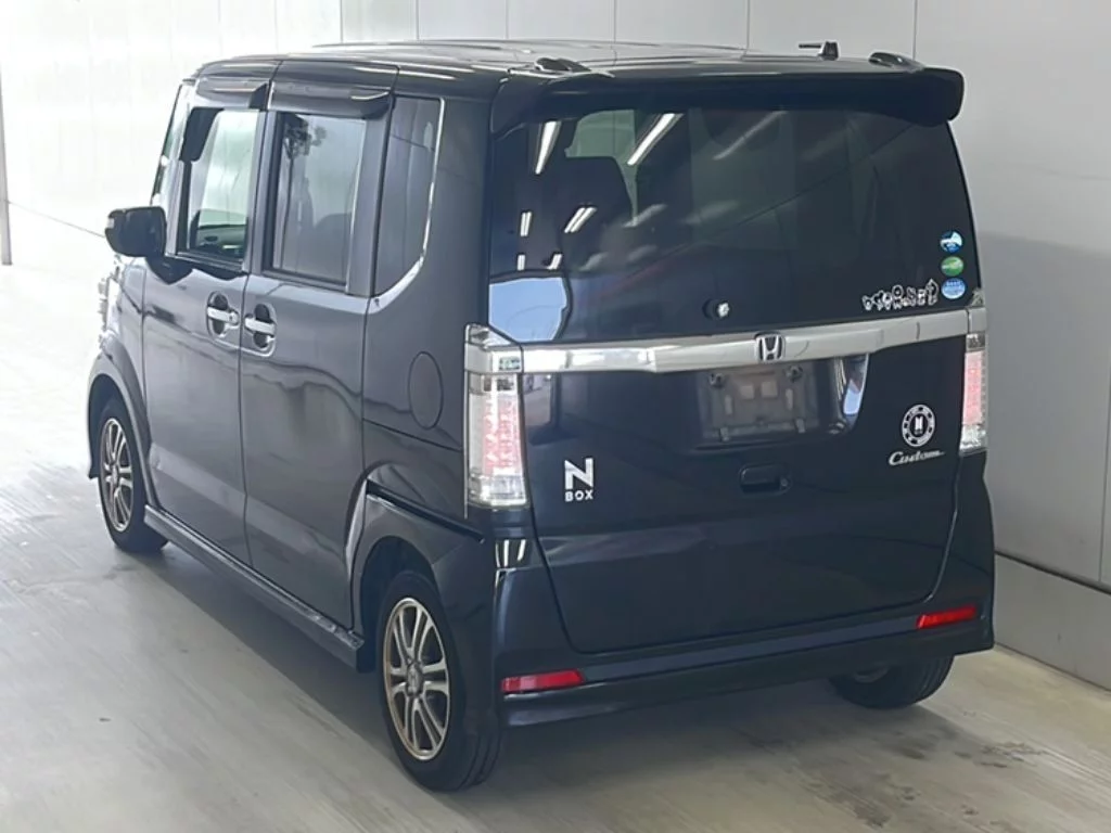 Honda N BOX CUSTOM  с аукциона в Японии