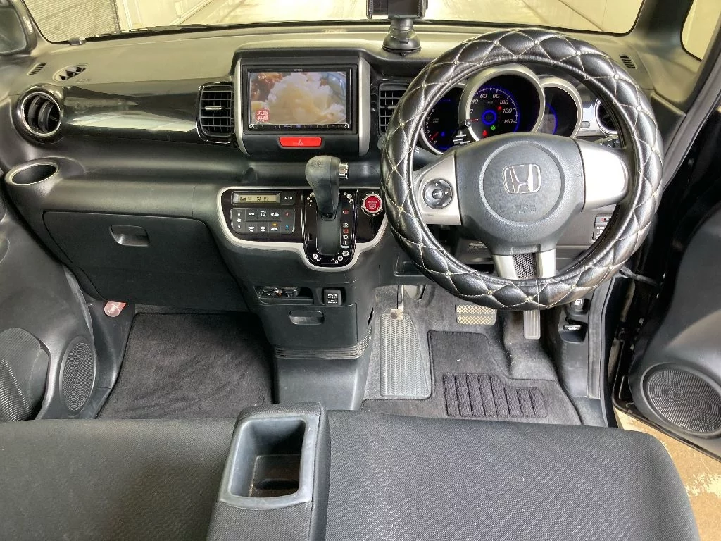 Honda N BOX CUSTOM  с аукциона в Японии