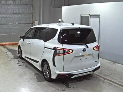 Toyota Sienta