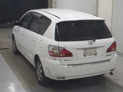 Toyota Ipsum