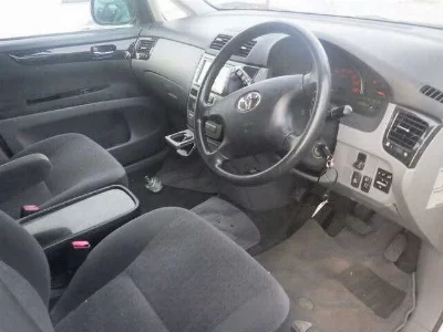 Toyota Ipsum
