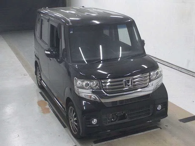 Honda N BOX CUSTOM  с аукциона в Японии