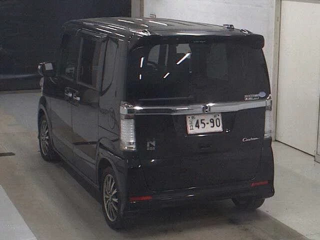 Honda N BOX CUSTOM  с аукциона в Японии