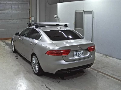 JAGUAR XE