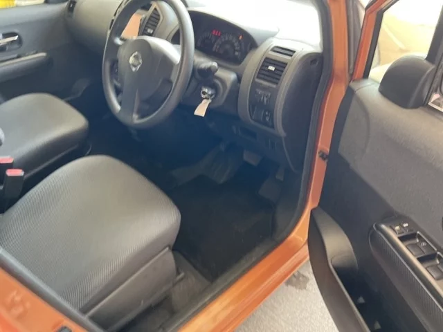 Nissan Lafesta  с аукциона в Японии