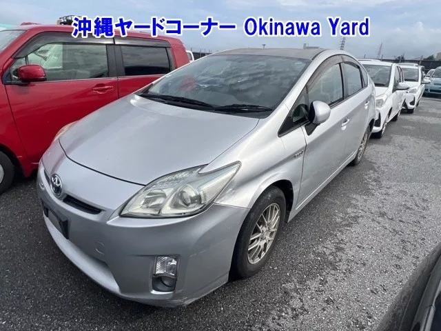 Toyota Prius  с аукциона в Японии