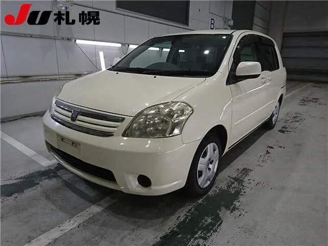 Toyota Raum  с аукциона в Японии