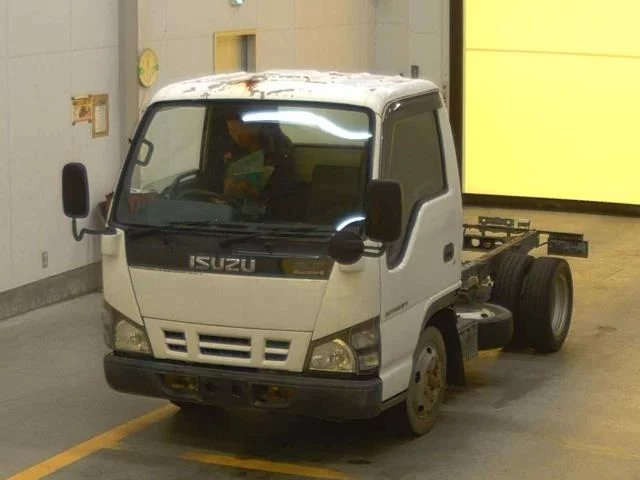 Isuzu Elf  с аукциона в Японии