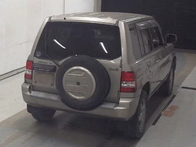 Mitsubishi Pajero iO