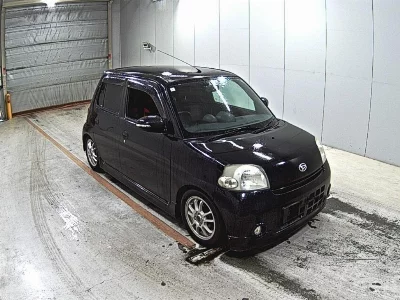 Daihatsu Esse