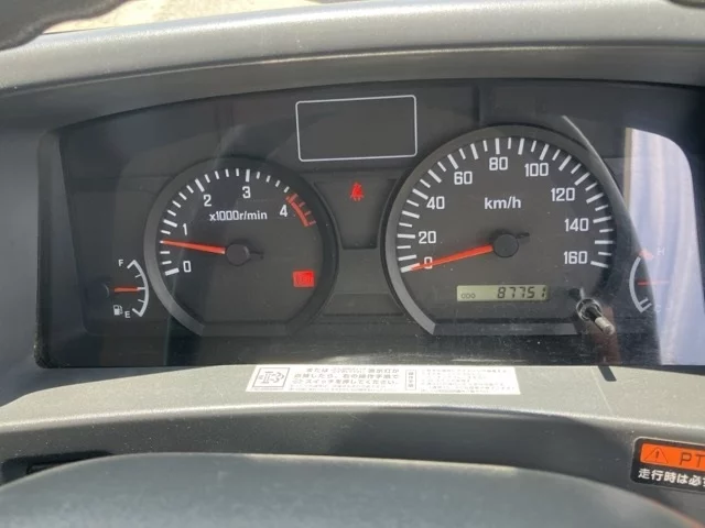 Isuzu Elf  с аукциона в Японии