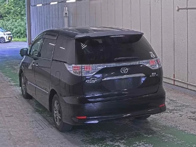 Toyota Estima Hybrid