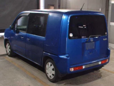 Honda Mobilio Spike