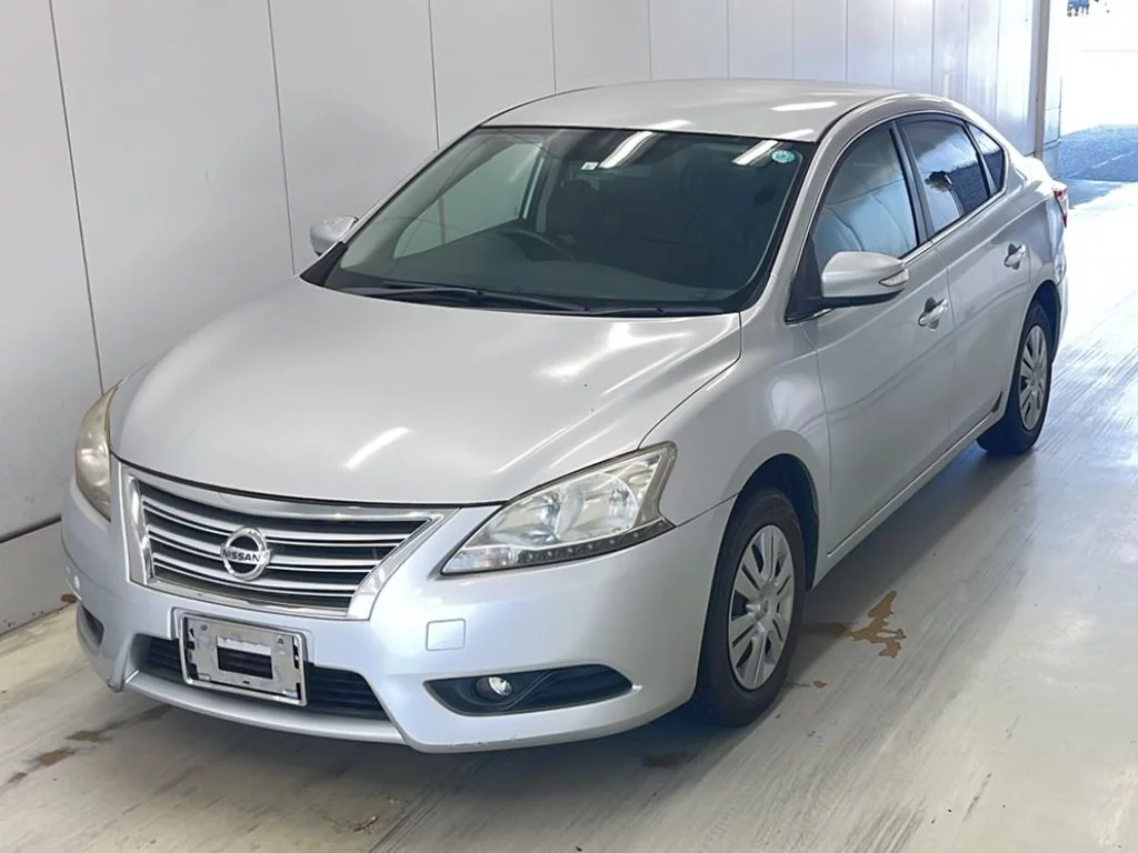 Nissan Sylphy  с аукциона в Японии