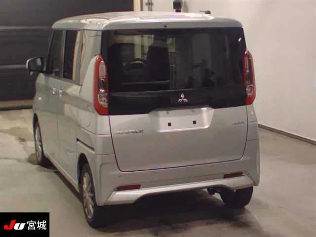 Mitsubishi eK X Space  с аукциона в Японии
