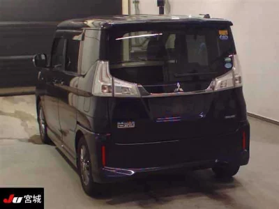 Mitsubishi Delica D:2