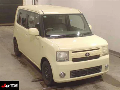 Toyota Pixis Space
