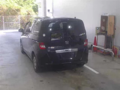 Honda Freed Spike