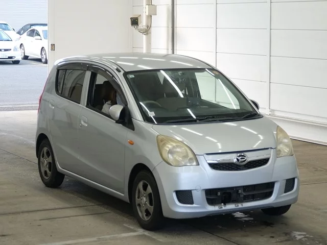 Daihatsu Mira  с аукциона в Японии