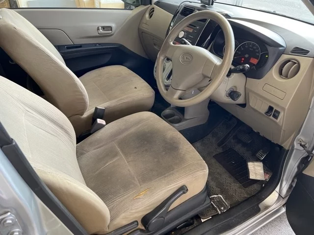 Daihatsu Mira  с аукциона в Японии