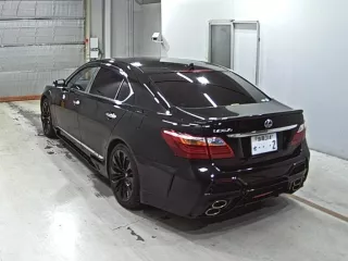 Lexus LS600hL