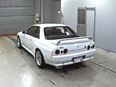 NISSAN SKYLINE