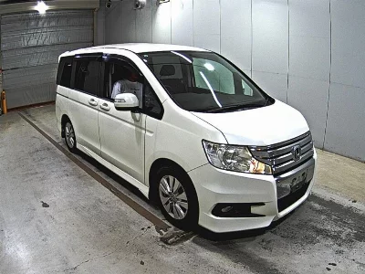 Honda STEPWGN SPADA