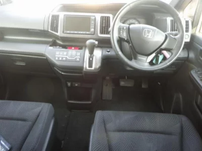Honda STEPWGN SPADA