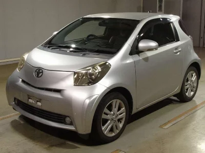TOYOTA IQ