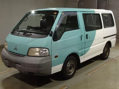 MITSUBISHI DELICA VAN