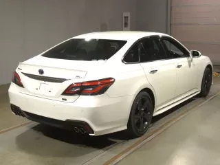Toyota CROWN HYBRID