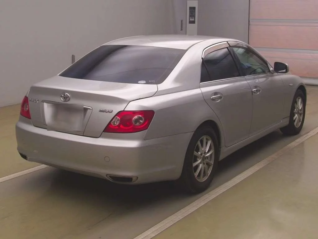 Toyota Mark X  с аукциона в Японии